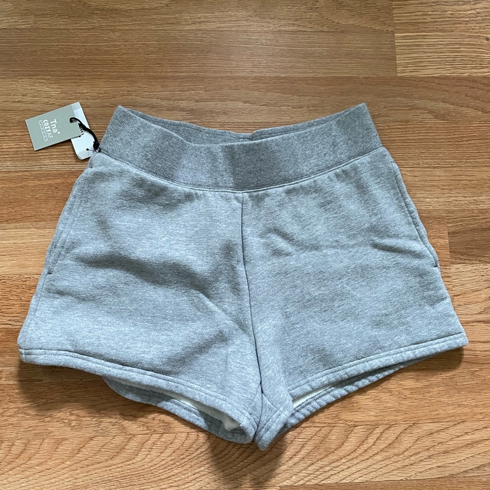 aritzia tna cozyaf fleece shorts NWT
